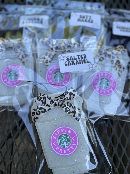 Sippin pretty w/bow WS